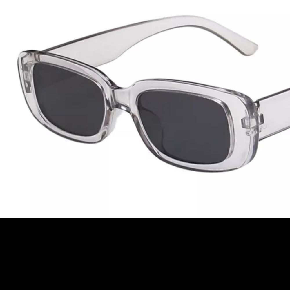 NWOT Y2K Square Grey Sunglasses